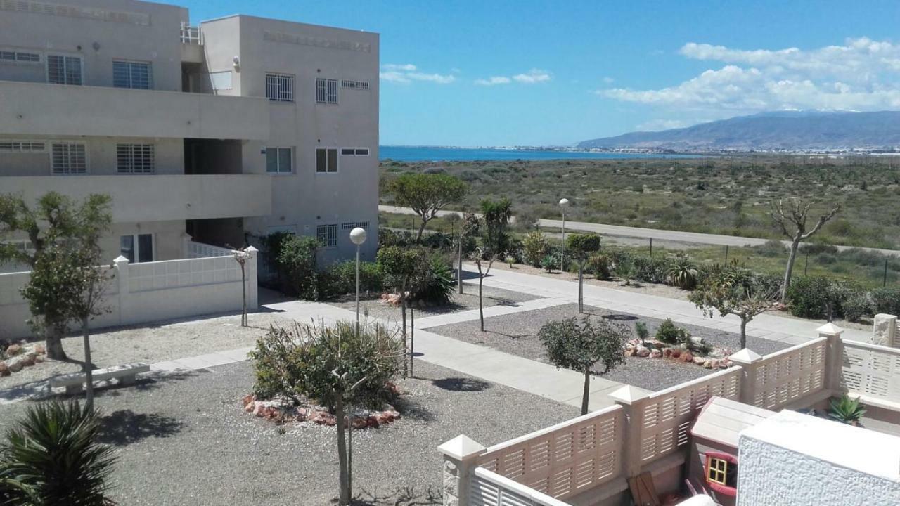 Habitaciones En Casa Compartida Retamar Almería Exterior photo