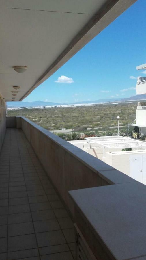 Habitaciones En Casa Compartida Retamar Almería Exterior photo