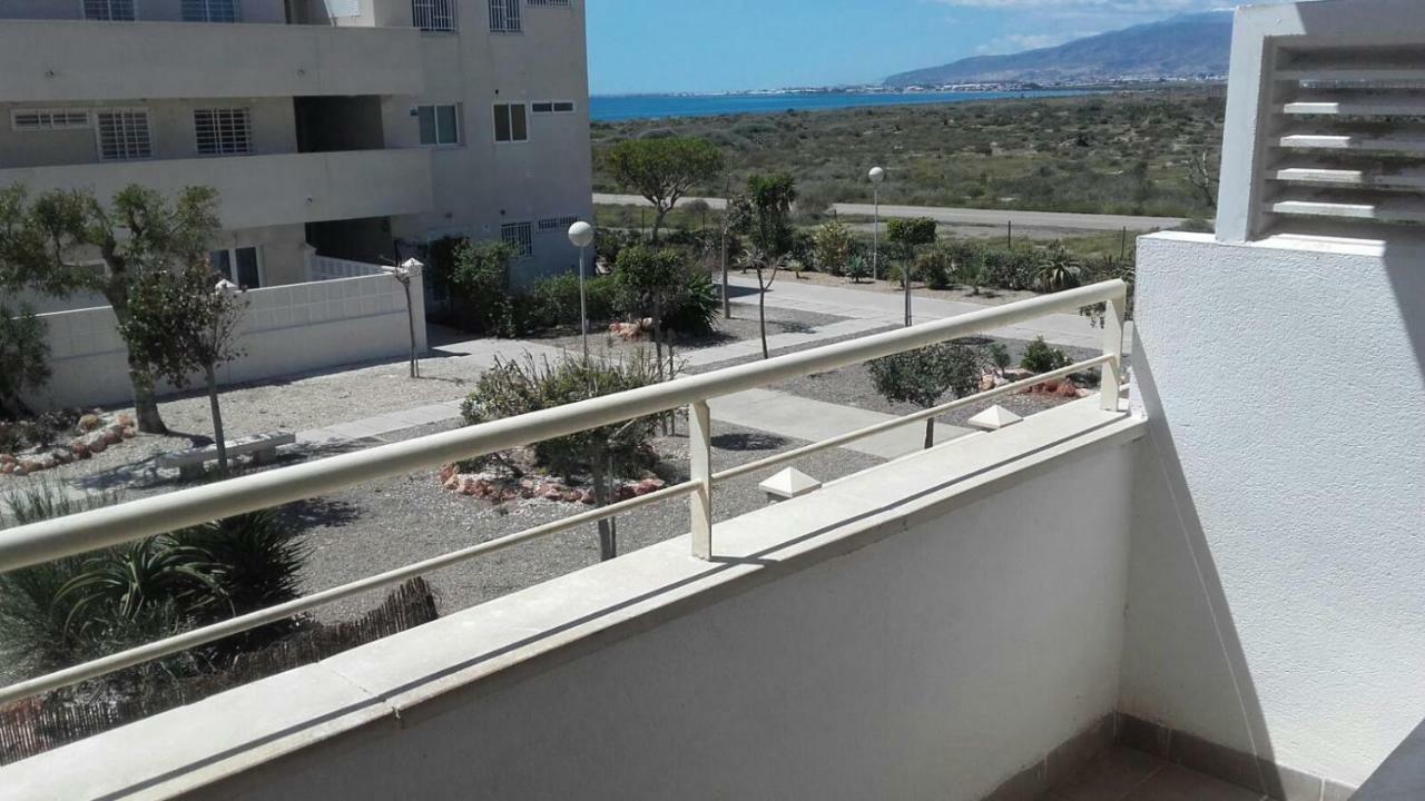 Habitaciones En Casa Compartida Retamar Almería Exterior photo